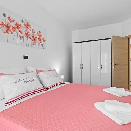 Feniks Fazana Apartman Exterior photo